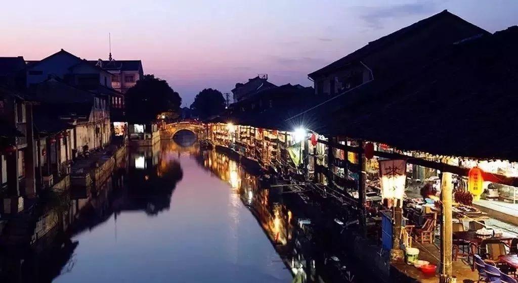 俗语：人过五代另起坟，房过三代必走人，是何意思，有何现实意义